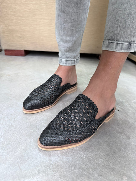 ZUECOS ODEY RÃšSTICOS TEJIDO Tipo MULE ODEY NEGRO (LINEA LUXURY)