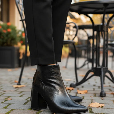 BOTINETA HOLLY con TACO CUADRADO y CIERRE- LINEA LUXURY