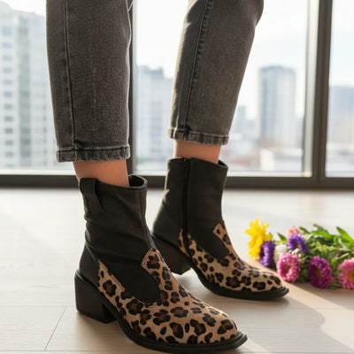 BOTAS TEXANAS TESS NEGRO PUNTA CHITA PELO BORDADA PUNTA FINA CIERRE LATERAL