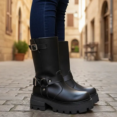 BOTAS LUCILA HEBILLAS Y ESTRIBO con PLATAFORMA MEDIA CAÑA