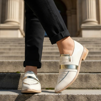 ZAPATOS BAJOS CAROLINA CROCO PUNTA FINA DE CHAROL COMBINADO BAJOS con VINCHA