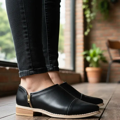 ZAPATO CHATITAS AMANDA NEGRO CON CIERRE LATERAL