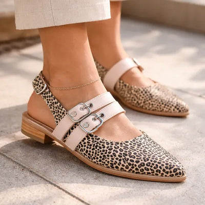 ZUECOS NEMESIA CHITA PELO con 2 TIRAS OJALILLOS ROSA CHAROL Y HEBILLAS y TALON PASADOR