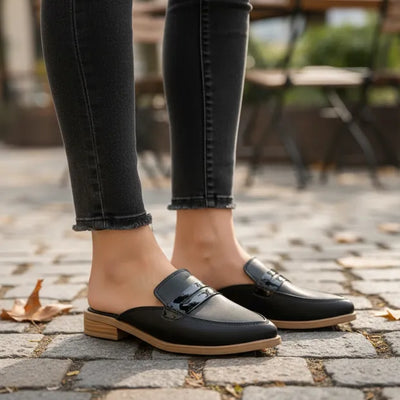 ZUECOS ISABEL SIMIL CUERO Tipo SLIPPERS COMBINADO NEGRO