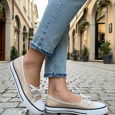 ZAPATILLAS CHATAS NARCIZA COBRE ACORDONADAS DE LONA CON GLITERS