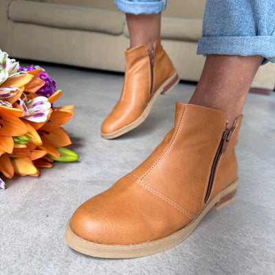 BOTINETA DANILA CIERRES CUERO ECOLÓGICO CAMEL