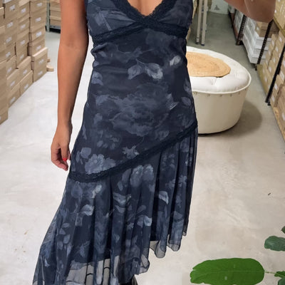 VESTIDO Minerva estampado tul FALDA CORTA interior. Encaje y volados