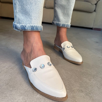 ZUECOS OMIMBI HUESO SIMIL CUERO Tipo SLIPPERS