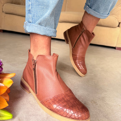 BOTINETA DANILA CIERRES SUELA COMBINADA