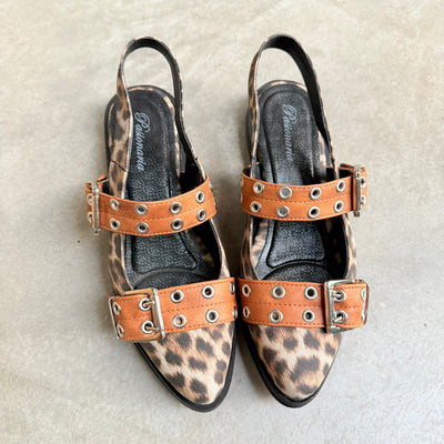 ZUECOS SIL ANIMAL PRINT con 2 TIRAS OJALILLOS Y HEBILLAS en PU SUELA - LINEA LUXURY