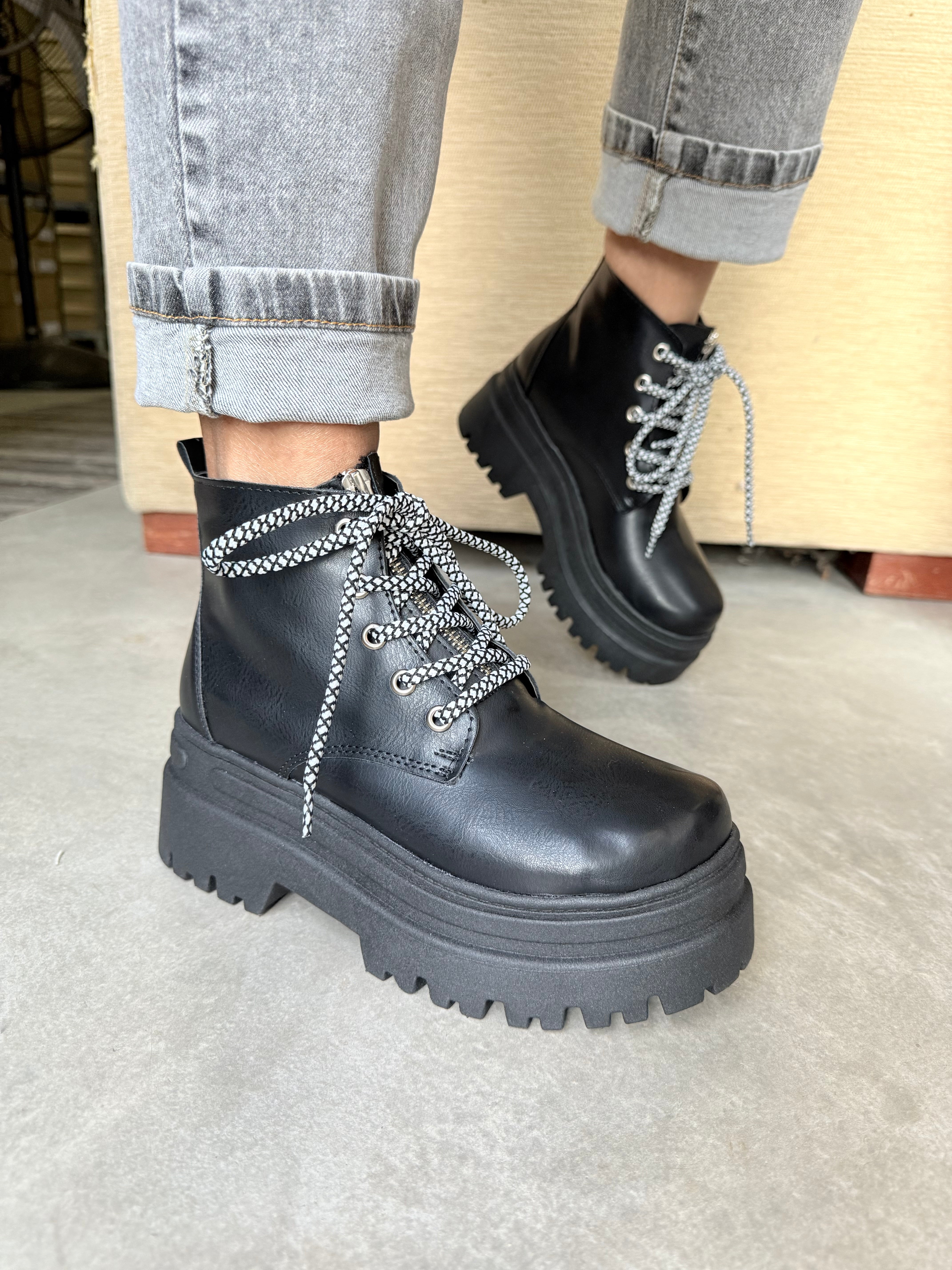 Calzado Suela Para Borcegos BORCEGO Con CORDON BICOLOR Y CIERRE