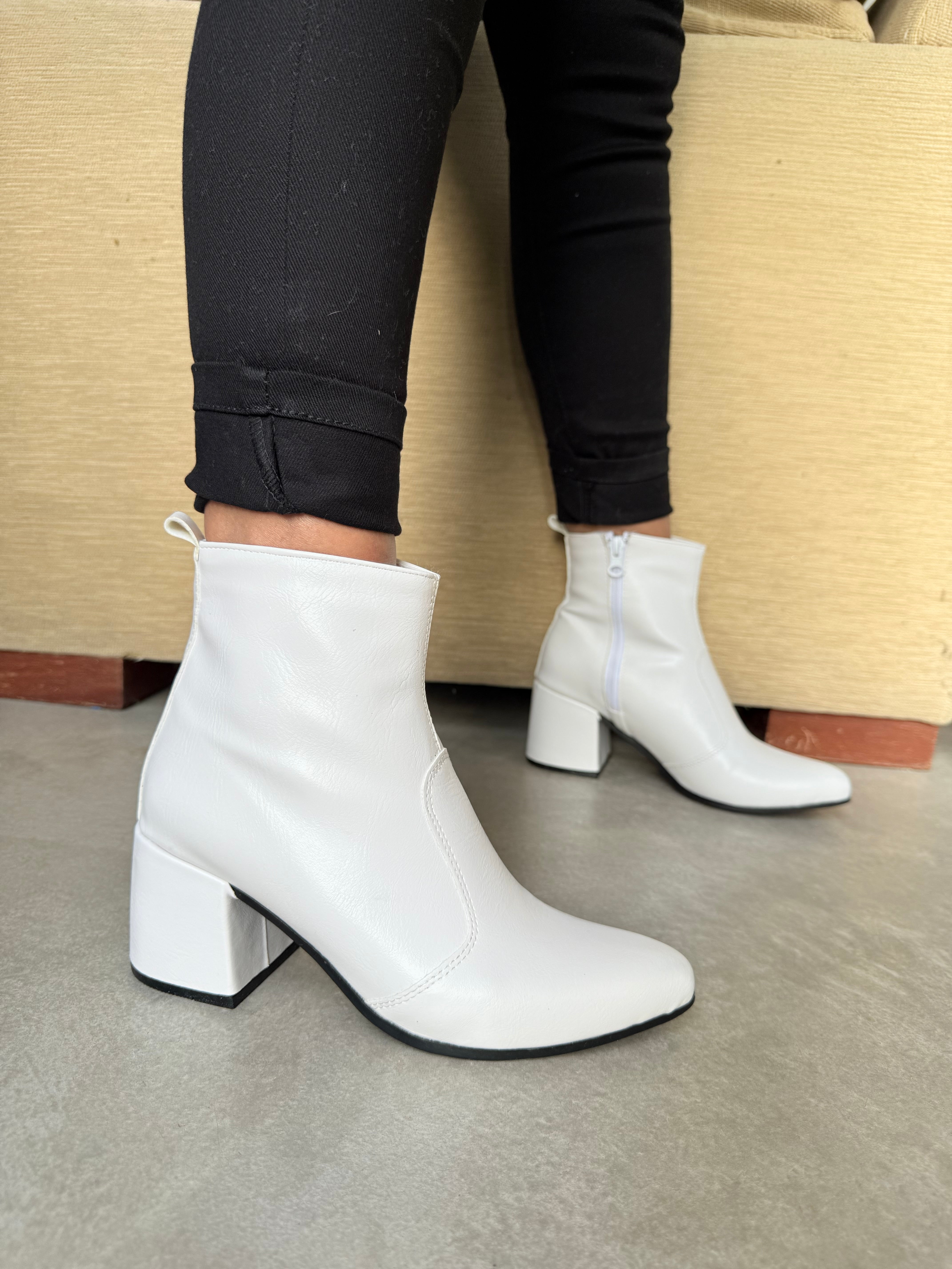 Botas Cortas Taco Cuadrado Botas Cortas Botinetas Blancas BOTINETA