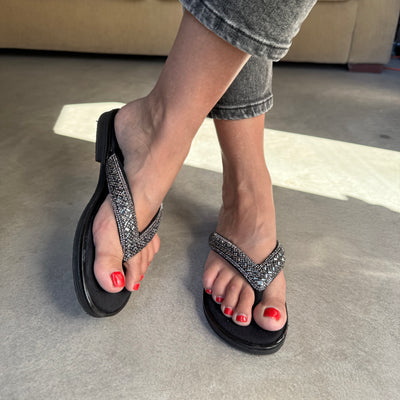 SANDALIAS DIAMELA OJOTA CAPELLADA PIEDRAS PELTRE