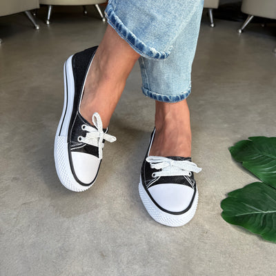 ZAPATILLAS CHATAS NARCIZA ACORDONADAS DE LONA CON GLITERS
