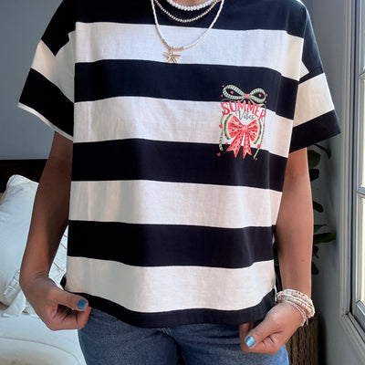 REMERA ARATI SUMMER RAYADA CUELLO REDONDO CON MANGAS (Ed. limitada MANANTIALES 111)