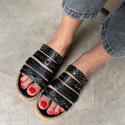 SANDALIAS PAULI 4 FAJAS NEGRO CON PERLAS