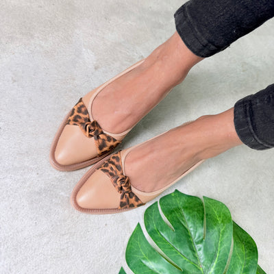 ZAPATO GALA BEIGE NUDO ANIMAL PRINT Y TACO PUNTA FINA