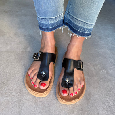 SANDALIAS OJOTA DOLLY CUERO (NEGRO)