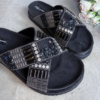 SANDALIAS FREYA BASE GOMA EVA TIRAS CRUZADAS NEGRO con CANUTILLOS