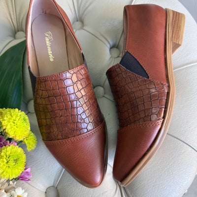 ZAPATOS CHATITAS PIPINA HABANO PUNTA FINA ECO CUERO