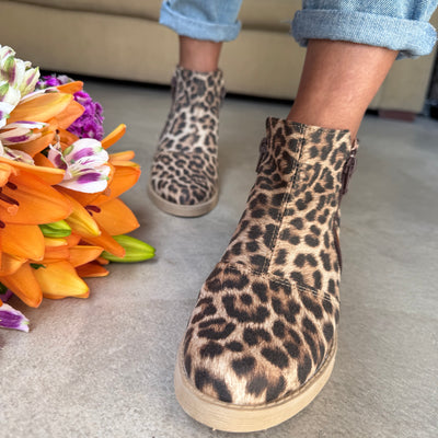 BOTINETA DANILA CIERRES CHITA SUELA Fondo BEIGE