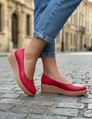 AGNES - ZAPATOS TACO CHINO en ROJO PU