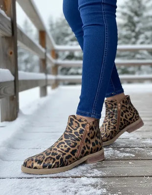 BOTINETA DANILA CIERRES LEOPARDO Fondo DORADO