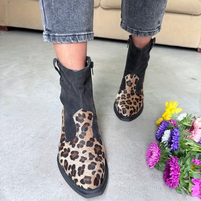 BOTAS TEXANAS TESS NEGRO PUNTA CHITA PELO BORDADA PUNTA FINA CIERRE LATERAL