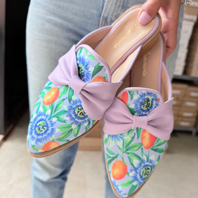ZUECOS SABRINA MBURUCUYÁ MOÑO LILA Tipo SLIPPERS