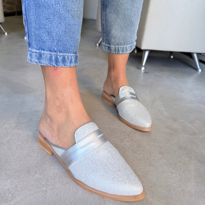 ZUECOS ISABEL DALLAS PLATA Tipo SLIPPERS COMBINADO VINCHA PLATA