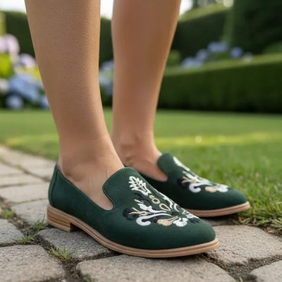 ZAPATOS MOCASINES BAJOS PATI VERDE OSCURO GAMUZA BORDADA