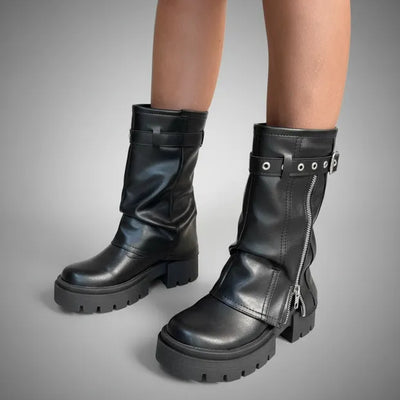 BOTAS LUCILLE CON PLATAFORMA MEDIA CAÑA ABULLONADA