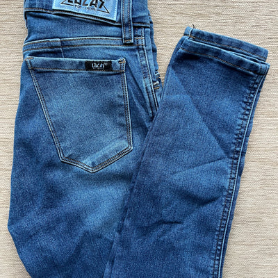 JEANS ELASTIZADO TIRO ALTO (Las LOCAS)